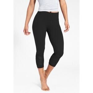 Athleta Mantra Mesh Capri Leggings in Black